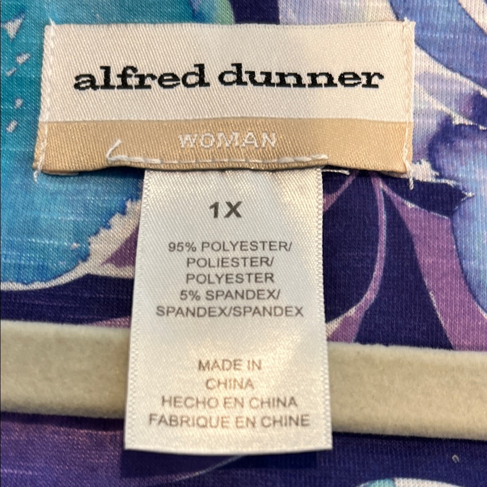 Alfred Dunner Multicolor Floral Short Sleeve Tee - Picture 7 of 8